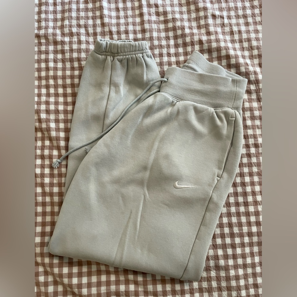 Nike Sweatpants